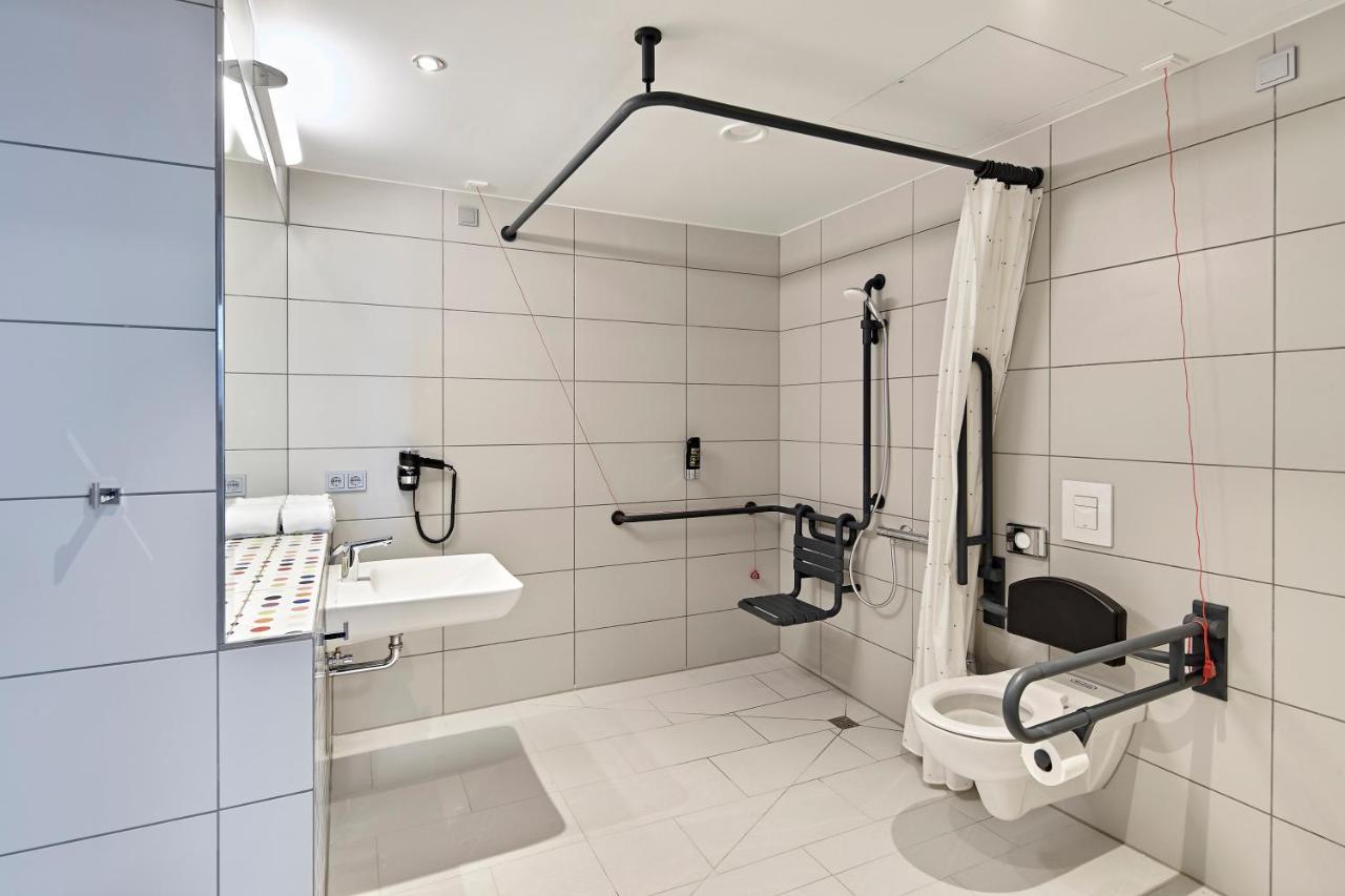 Meininger Hotel Koeln West Extérieur photo