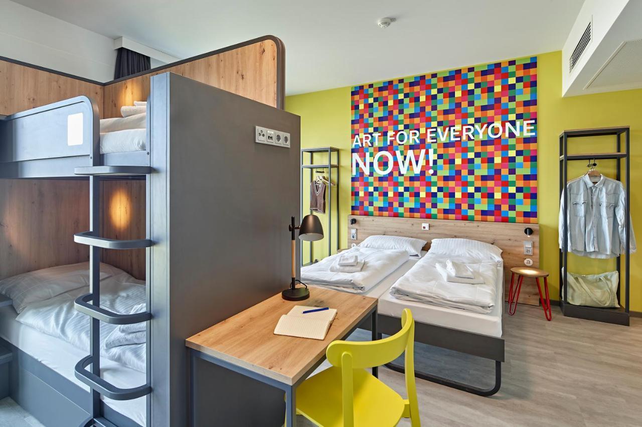 Meininger Hotel Koeln West Extérieur photo